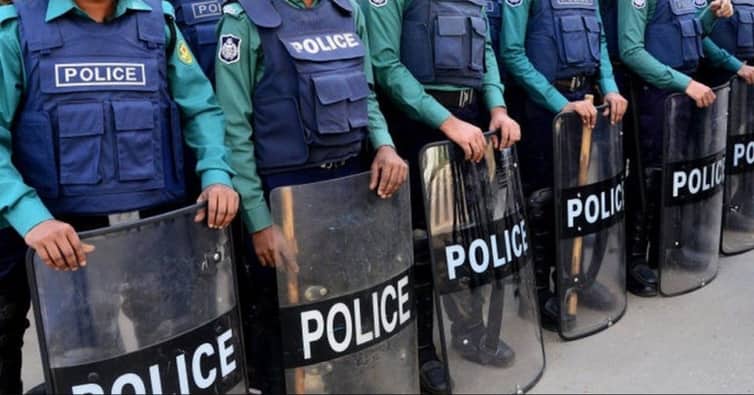 দেশের ৫৯৯ থানায় কার্যক্রম শুরু করেছে পুলিশ police