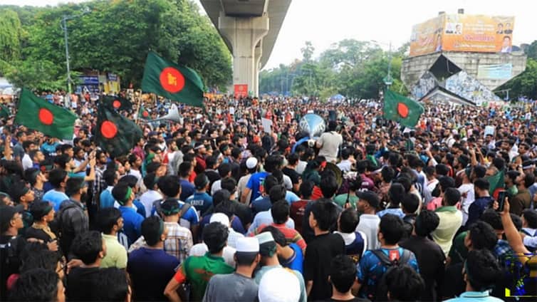 রাজনৈতিক দল গঠনের পথে বৈষম্যবিরোধী ছাত্র আন্দোলনের নেতারা Students