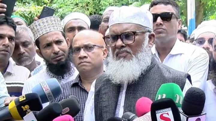 বিতর্ক সৃষ্টি হয় এমন কোনো জায়গায় আমরা হাত দেব না: ধর্ম উপদেষ্টা ড. আ ফ ম খালিদ