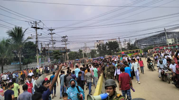 শ্রমিক বিক্ষোভ