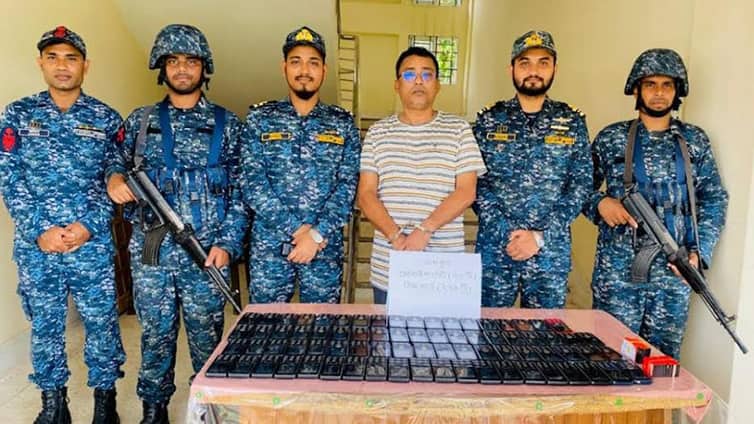 ২৭৯ সিমকার্ড দিয়ে টাকা আত্মসাৎ করতেন এই চেয়ারম্যান নোয়াখালী দ্বীপ উপজেলা