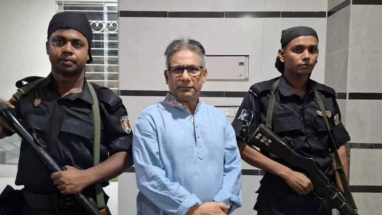 সাবেক এমপি ও তারকা ফুটবলার আব্দুস সালাম মুর্শেদী গ্রেপ্তার