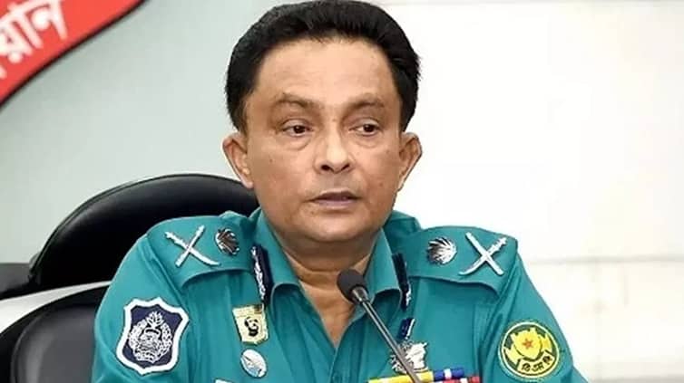ব্যাংকক যাওয়ার সময় বিমানবন্দরে আটক সাবেক ডিএমপি কমিশনার ফারুক