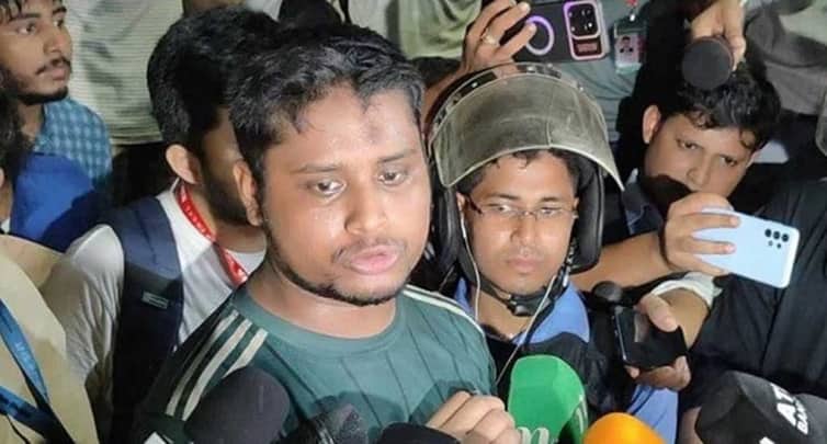 হয় এবার, না-হয় নেভার : হাসনাত আব্দুল্লাহ