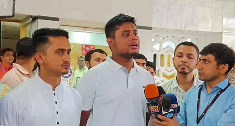 বিয়ে করলেন হাসনাত আবদুল্লাহ, জানালেন সারজিস Hasnat