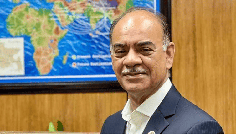 গ্রেপ্তারের পর ডিবি হেফাজতে সাবেক মন্ত্রী ফারুক খান