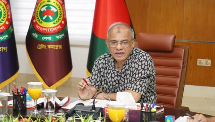ফায়ার সার্ভিসের কোনো ব্যর্থতা নেই, সীমাবদ্ধতা আছে : স্বরাষ্ট্র উপদেষ্টা Sorastho Minister