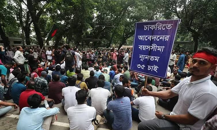 চাকরিতে প্রবেশসীমা ছেলেদের ৩৫, মেয়েদের ৩৭ কেন- ব্যাখ্যা দিল কমিটি