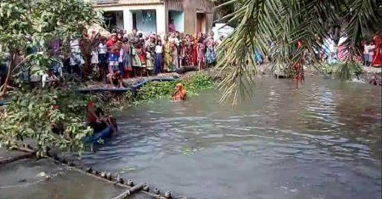 দুর্গাপূজা দেখতে গিয়ে নিখোঁজ, ৯ ঘণ্টা পর নদী থেকে মরদেহ উদ্ধার nikhoj