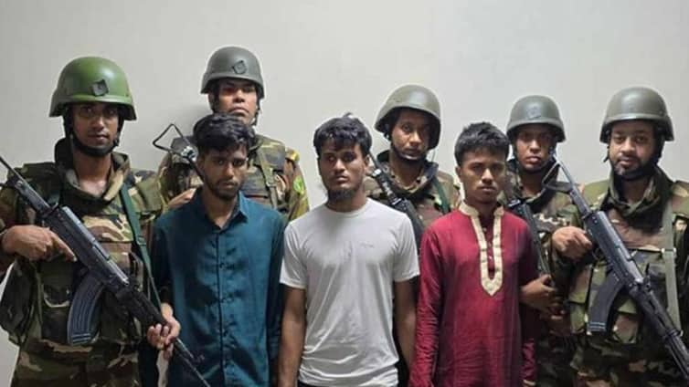 রাজধানীতে সেনাবাহিনীর গাড়িতে আ-গুনের ঘটনায় গ্রে-ফ-তার ৩