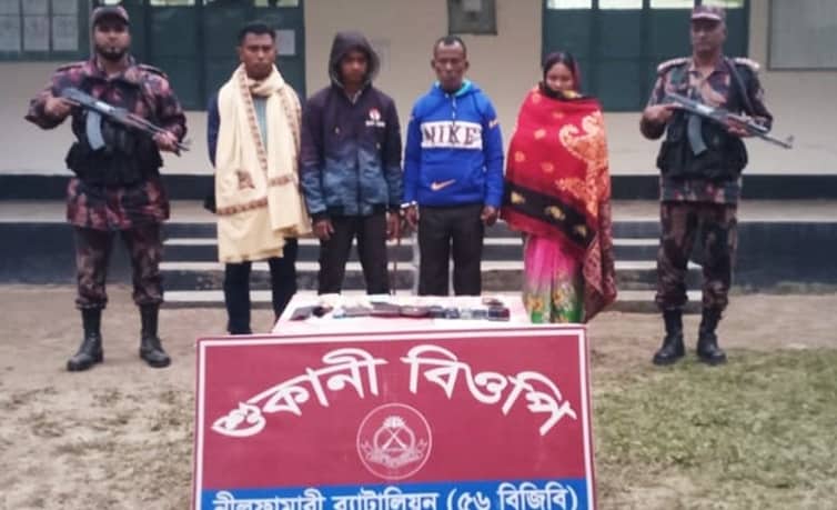 ভারতে পালানোর সময় পাঁচ বাংলাদেশি আটক