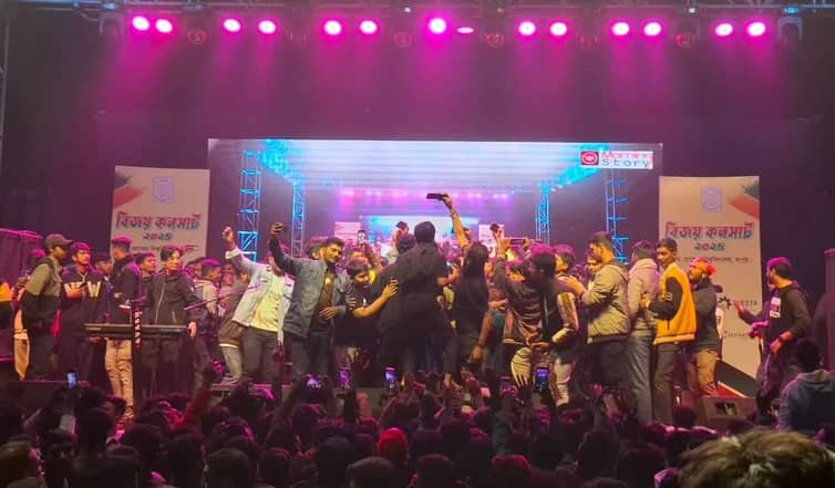 নানা বিতর্কে বিজয় কনসার্ট, কমিটির অব্যবস্থাপনাকে দায়ী করছেন শিক্ষার্থীরা