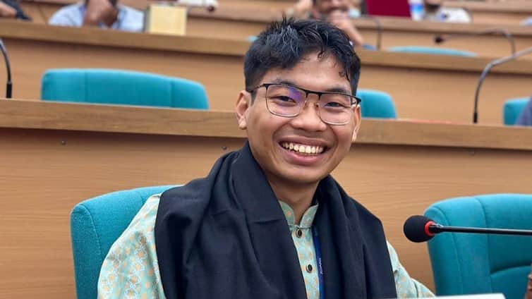 সর্বমিত্র চাকমা