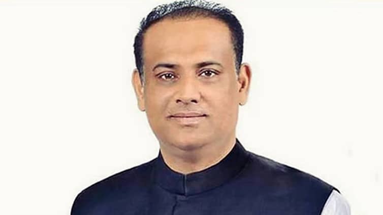 ভূমিমন্ত্রী সাইফুজ্জামান