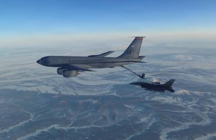 refueling aircraft crash