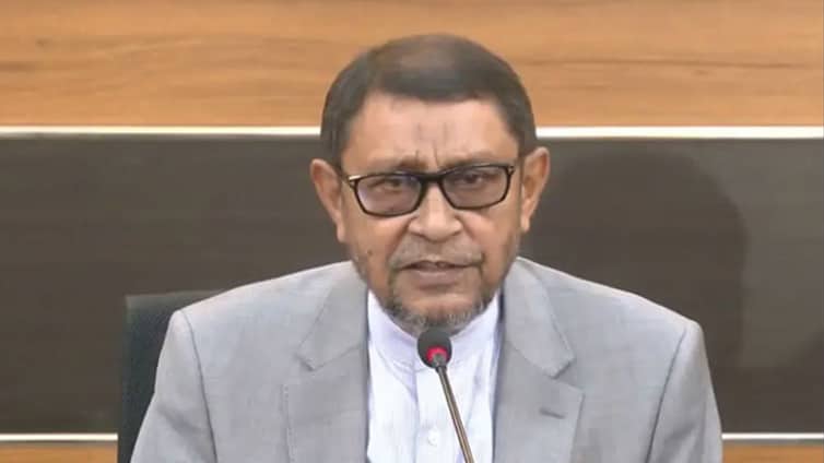 স্বাস্থ্যমন্ত্রী