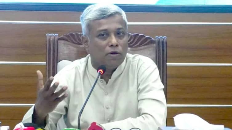 জ্বালানি তেলের দাম কবে কমবে, জানালেন প্রতিমন্ত্রী প্রতিমন্ত্রী অনিন্দ্য ইসলাম অমিত