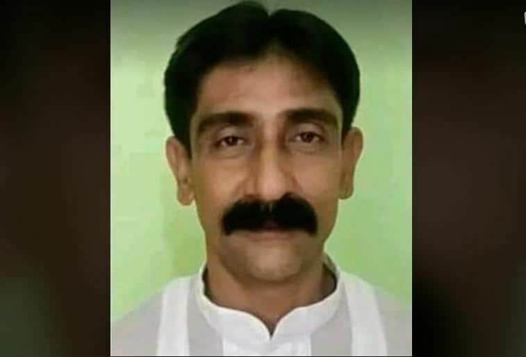 সিনিয়র নেতাদের সাথে অসৌজন্যমূলক আচরণ, আ’লীগ নেতা বহিষ্কার