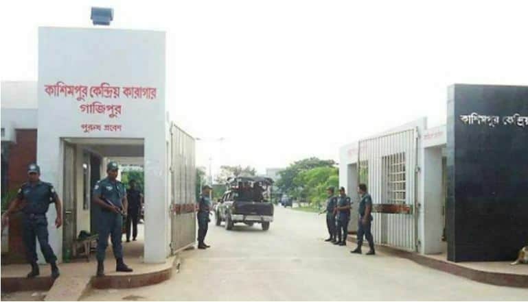 কাঁধে মই নিয়ে কারাফটক দিয়ে পালিয়ে যান কয়েদি আবু বকর