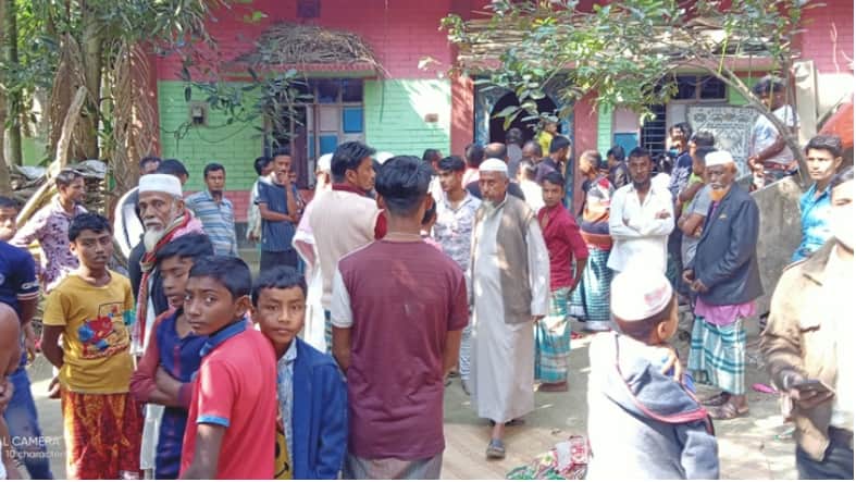 তলপেটে চেয়ারম্যানের লাথিতে মল-মূত্র-রক্তক্ষরণে কৃষকের মৃত্যুর অভিযোগ