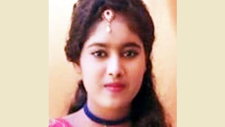যৌতুকেই শেষ হয়ে গেল তরুণীর ভালোবাসা