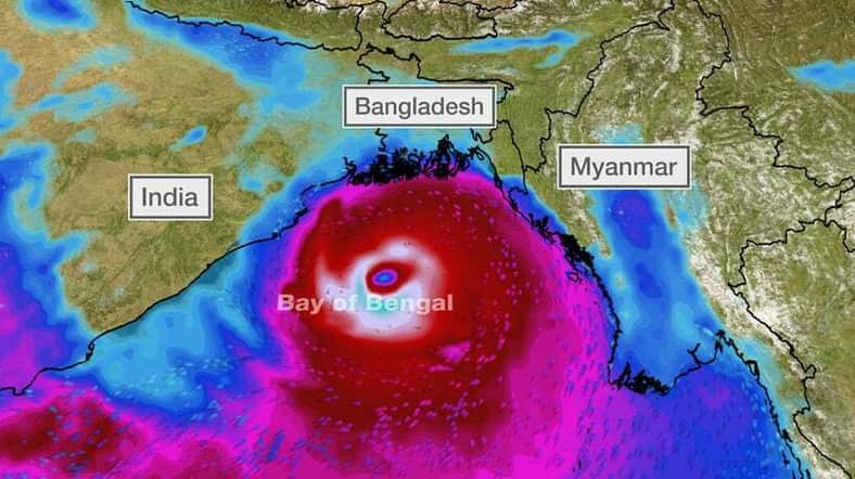 প্রলয়ঙ্করী ঘূর্ণিঝড় হয়ে বাংলাদেশ ও ভারতে চরম আঘাত হানতে পারে ‘আম্ফান’