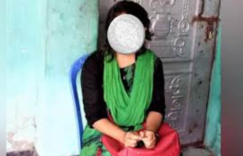 বিয়ের প্রলোভন দেখিয়ে কলেজ ছাত্রীর সর্বনাশ