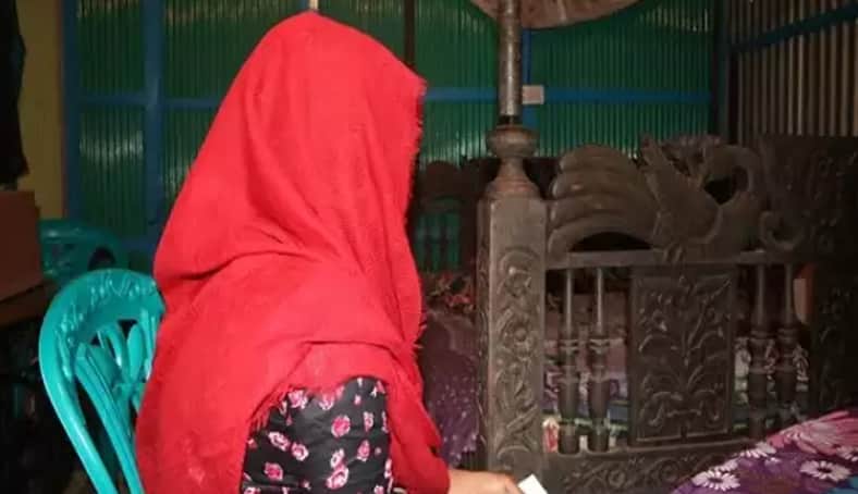 গভীর রাতে স্বামীর লিঙ্গ কেটে পালিয়ে গেলেন স্ত্রী