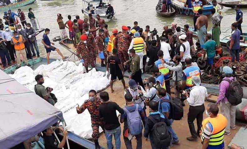 বুড়িগঙ্গায় লঞ্চ দুর্ঘটনা তদন্তে সাত সদস্যের কমিটি গঠন করল নৌ মন্ত্রণালয়