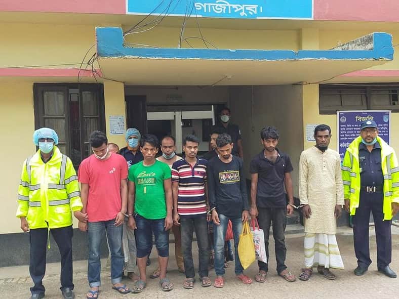 কালীগঞ্জে মাদকের ওয়ারেন্টভূক্ত আসামীসহ ৬ মাদক কারবারী আটক