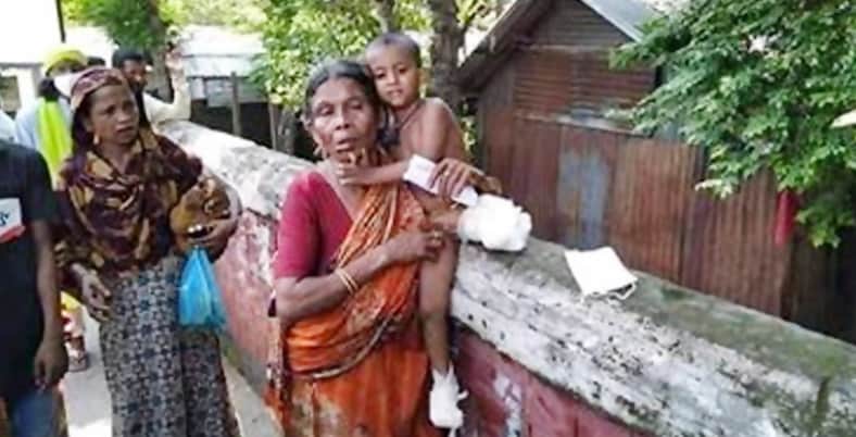 সন্তানের সামনে ট্রেনে কেটে দু’ভাগ হয়ে গেলেন মা