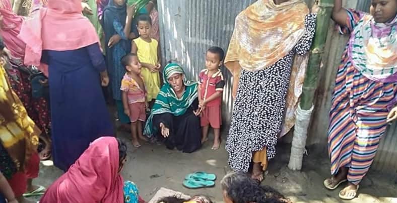 পরকীয়ায় বাধা দেয়ায় স্ত্রীকে মেরে ফেলল স্বামী