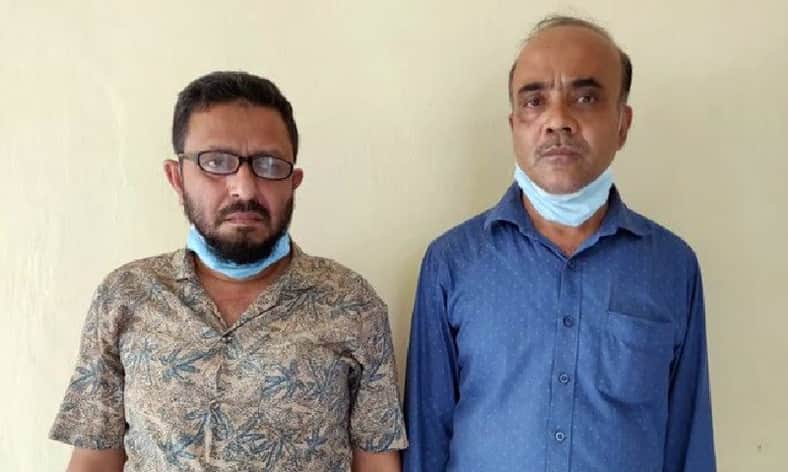 আত্মসাতের টাকা বাথরুমে লুকিয়ে রেখেছিলেন ডাক বিভাগের দুই কর্মকর্তা