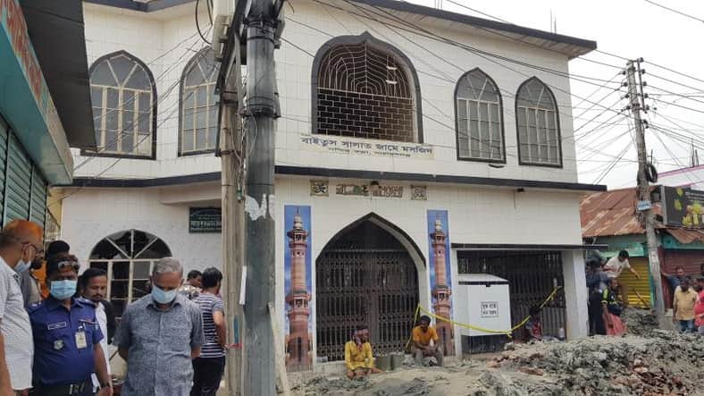 তিতাসের তদন্ত প্রতিবেদন বানোয়াট ও মিথ্যা : মসজিদ কমিটি
