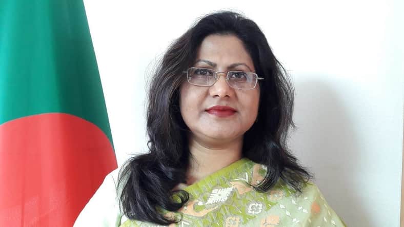 কূটনীতির বর্ণিল মানচিত্রের দূত আবিদা ইসলাম