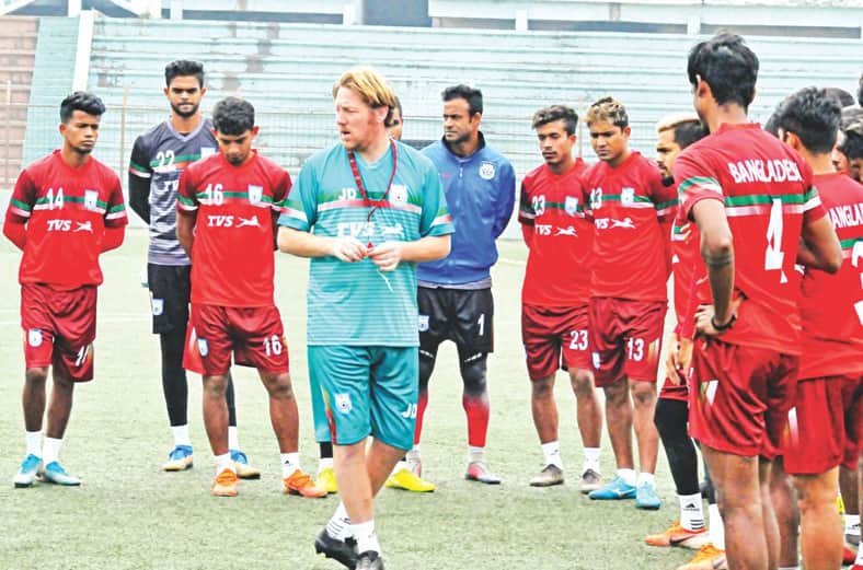 ২০ দিনের মধ্যে দলকে সেরা অবস্থায় ফিরিয়ে আনতে চান ডে