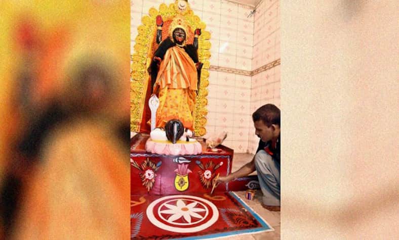 মন্দিরে আলপনা দিলেন যাবজ্জীবন সাজাপ্রাপ্ত নাসির