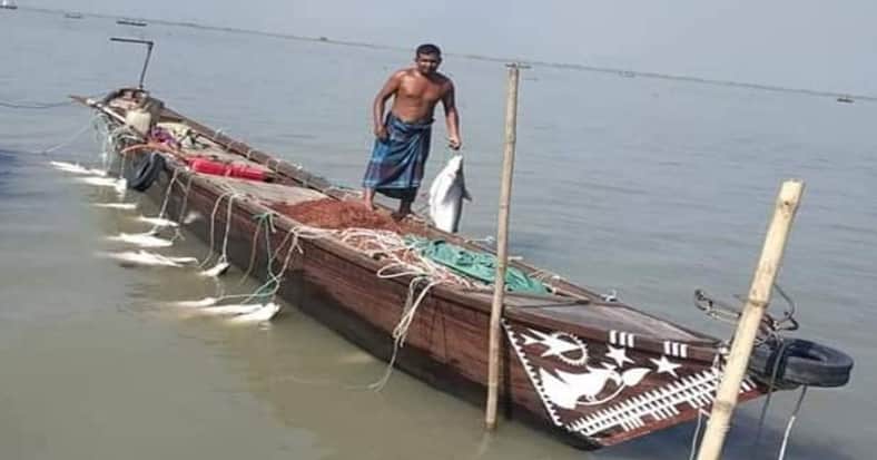 পদ্মায় এক জেলের জালে ৮৬টি পাঙ্গাস, বিক্রি সাড়ে ৪ লক্ষ টাকা