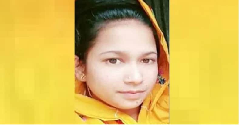 রাতে প্রবাসী ছেলের বউয়ের রুমে ঢুকেই শ্বশুরের ঘুম হারাম!