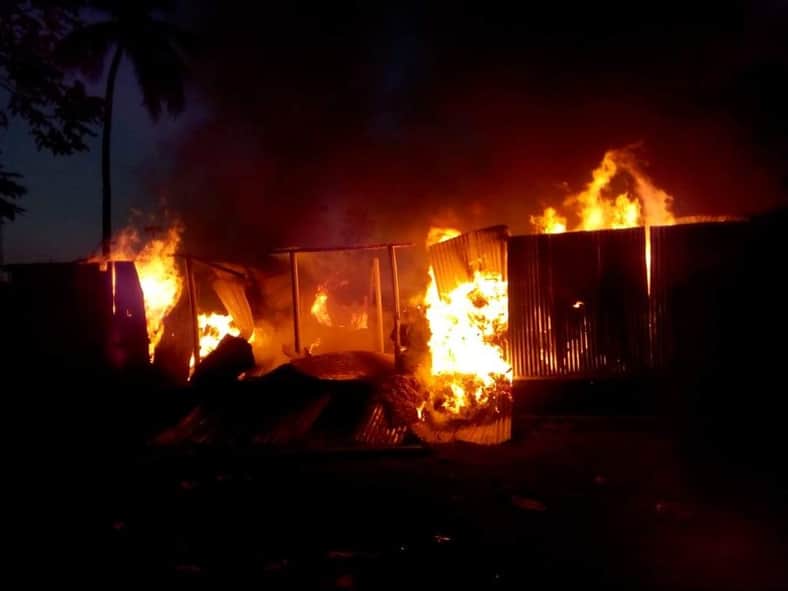 নেত্রকোনায় তুলার দোকানে অগ্নিকাণ্ড