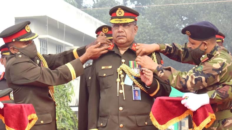 রিমাউন্ট ভেটেরিনারি এন্ড ফার্ম কোরের ১ম কর্নেল কমান্ড্যান্টের অভিষেক