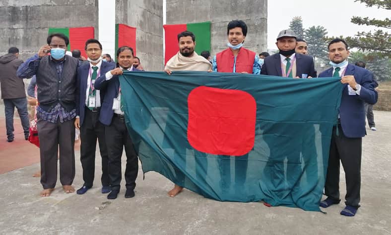 জাতীয় পতাকা বিকৃতি, ভিসিসহ ৯ শিক্ষক অভিযুক্ত