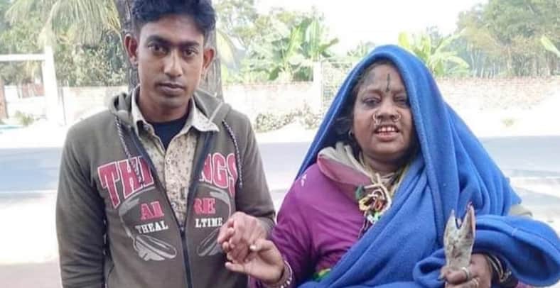 ফেসবুকের কল্যাণে ১ যুগ পর মাকে খুঁজে পেলেন ছেলে