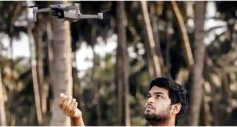 ড্রোনের সাহায্যে সমুদ্রে নিখোঁজ চার জেলের প্রাণ বাঁচালেন তরুণ