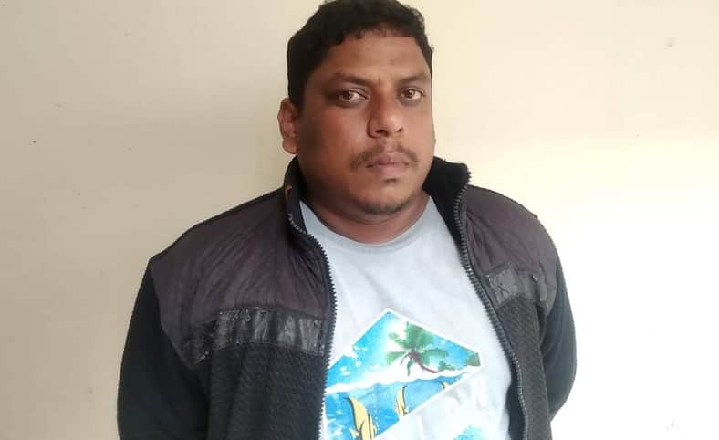 যুবলীগ নেতাকে কোপানোর দায়ে অব্যাহতি দেওয়া সেই নেতা গ্রেফতার