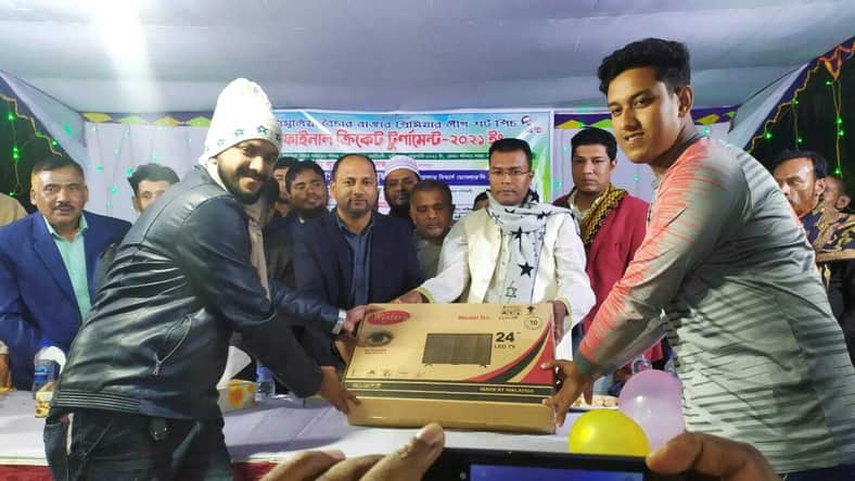 শিবপুরে নাইট শর্টপিচ ক্রিকেট টুর্নামেন্ট ফাইনাল খেলা অনুষ্ঠিত