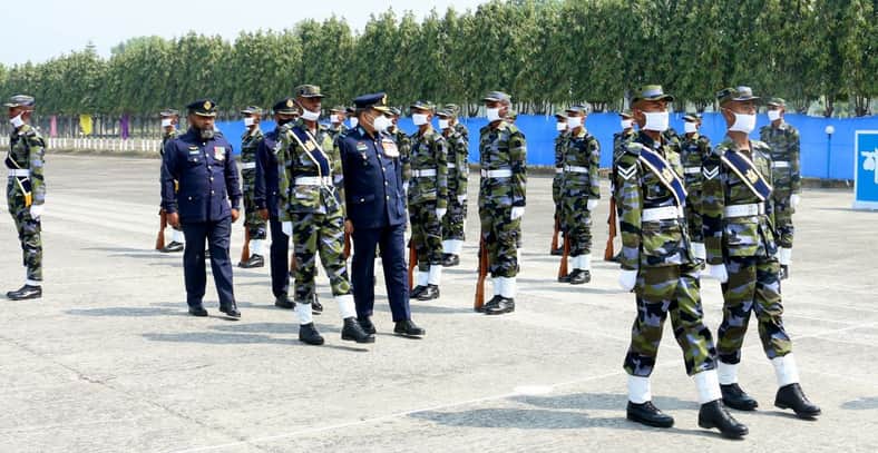 বিমান বাহিনী এমওডিসি রিক্রুট দলের সমাপনী কুচকাওয়াজ অনুষ্ঠিত