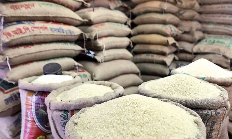 স্বরূপকাঠিতে জেলেদের ৩৬ বস্তা চাল গায়েব