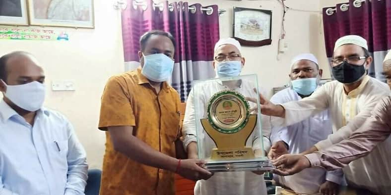 প্রশংসা ও ভালোবাসায় বিদায় নিলেন ইউএনও কল্যাণ চৌধুরী