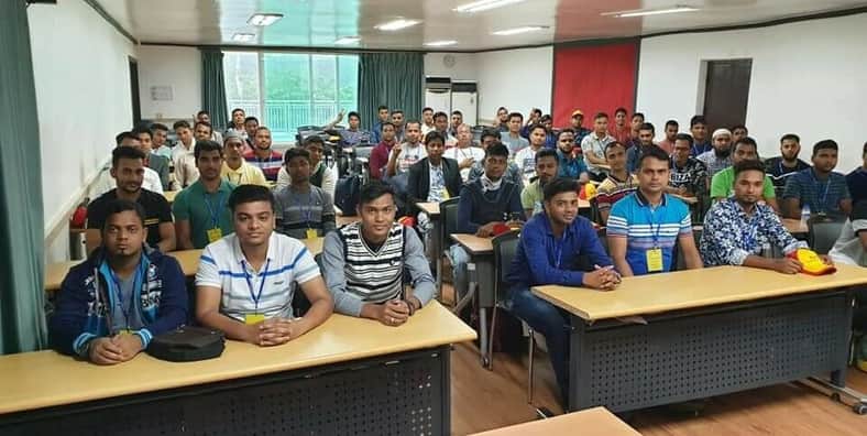 দক্ষিণ কোরিয়ায় বাংলাদেশিদের ওপর ভিসা নিষেধাজ্ঞার দায় কার